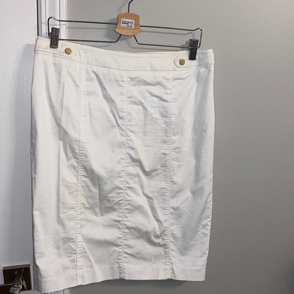 White skirt w/ Gold Buttons💛